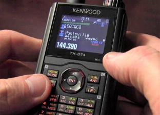 Kenwood TH-D74A Handheld b